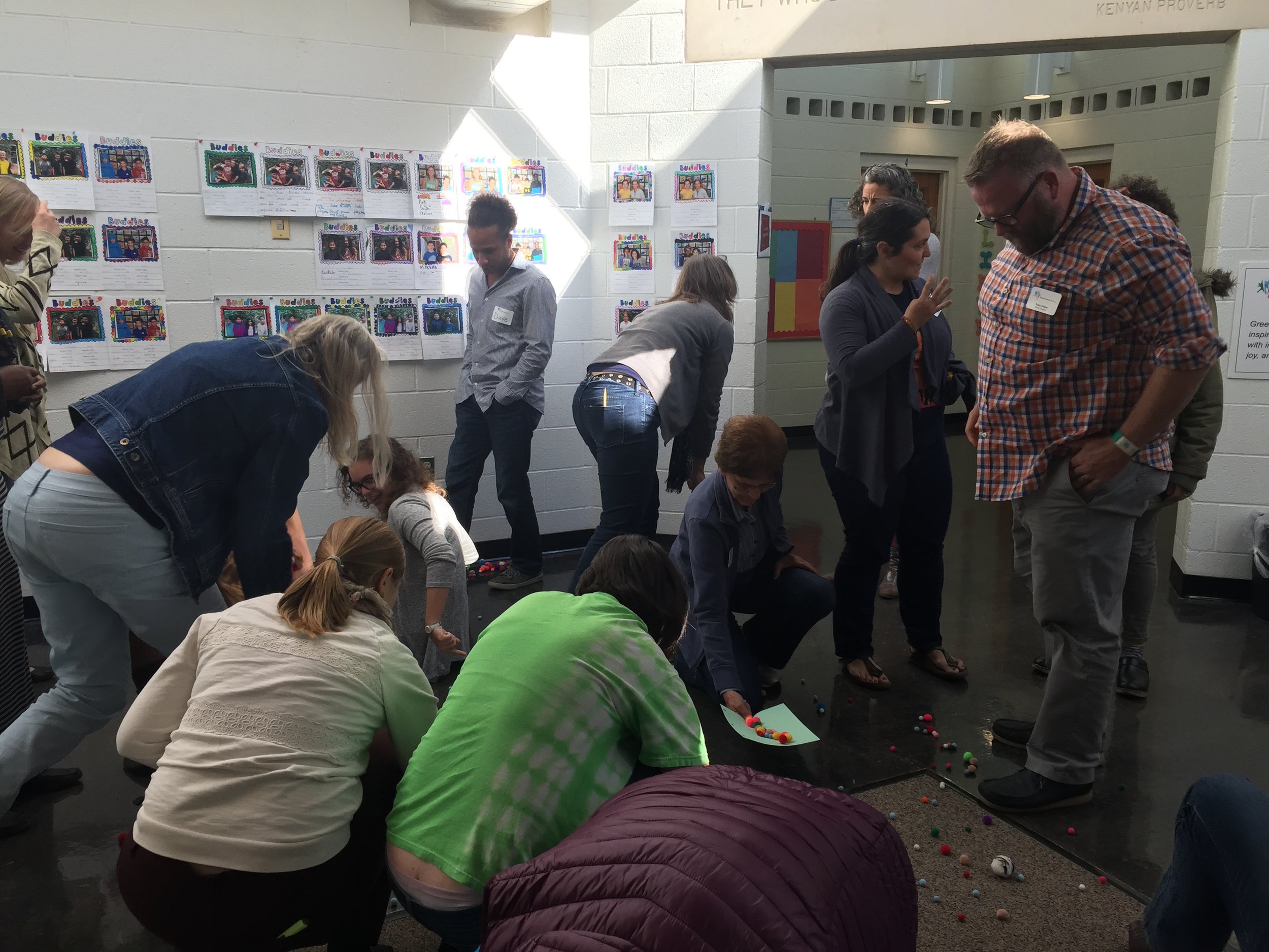 Round 1: collecting pom poms (wealth and power)! 